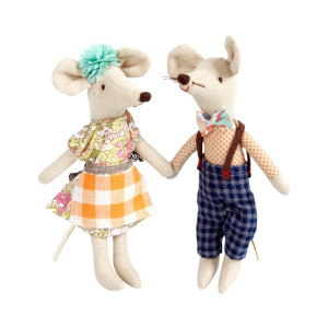 MAILEG Przytulanki Myszki - Mice, Mum and Dad in Cigarbox