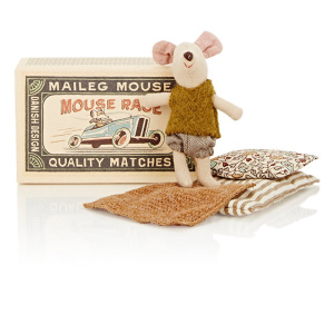 MAILEG Przytulanka Myszka w pudełeczku - mały brat