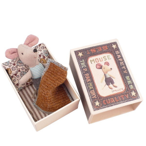 MAILEG Przytulanka Myszka w pudełeczku - mały brat