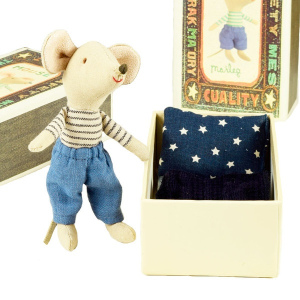 MAILEG Przytulanka Myszka w pudełeczku - duży brat